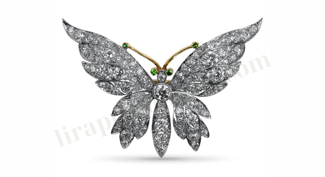 Fine Platinum Brooch 